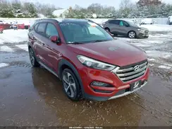 KM8J3CA23JU795581 2018 HYUNDAI TUCSON