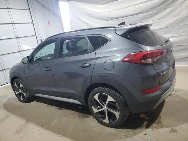 KM8J3CA23JU800505 2018 HYUNDAI TUCSON - Image 2