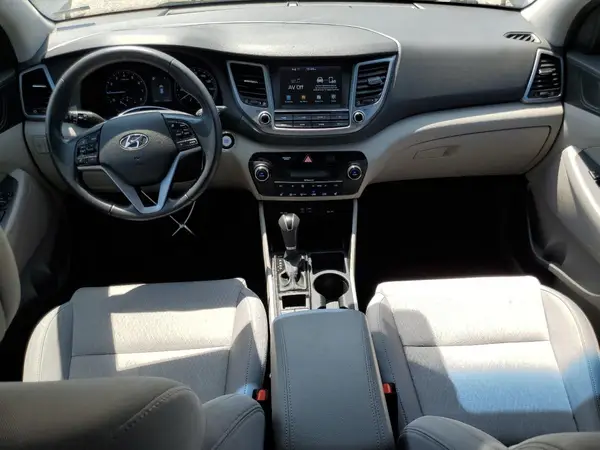 KM8J3CA23JU824903 2018 HYUNDAI TUCSON - Image 8