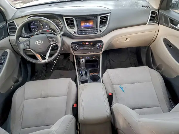 KM8J3CA24GU038679 2016 HYUNDAI TUCSON - Image 8