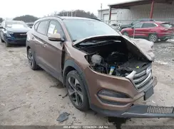 KM8J3CA24GU060827 2016 HYUNDAI TUCSON