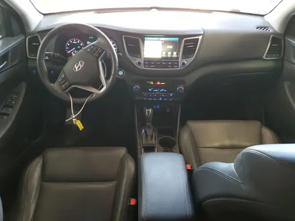 KM8J3CA24GU072847 2016 HYUNDAI TUCSON - Image 8