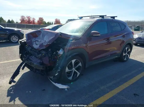 KM8J3CA24GU077188 2016 HYUNDAI TUCSON - Image 2