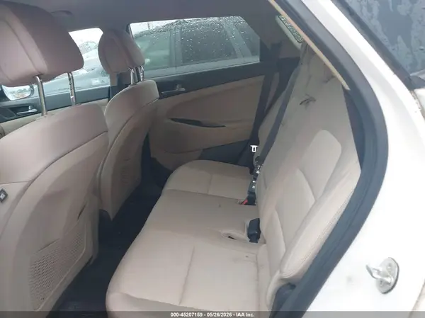 KM8J3CA24GU082908 2016 HYUNDAI TUCSON - Image 8