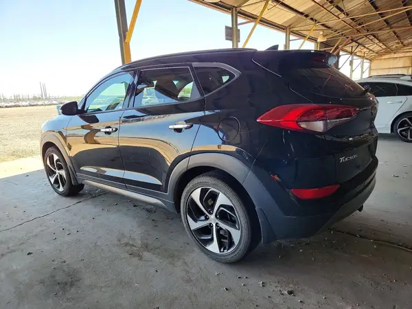 KM8J3CA24GU084531 2016 HYUNDAI TUCSON - Image 2