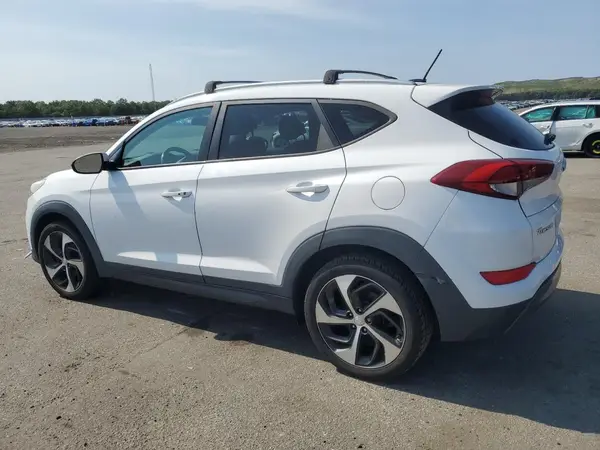 KM8J3CA24GU094136 2016 HYUNDAI TUCSON - Image 2
