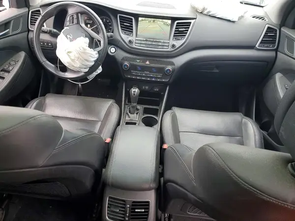 KM8J3CA24GU098042 2016 HYUNDAI TUCSON - Image 8