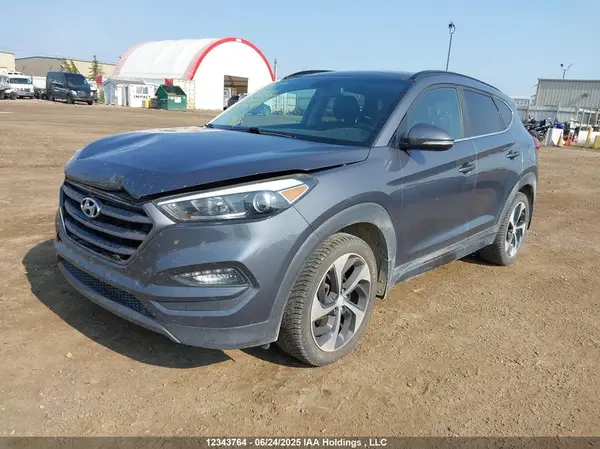 KM8J3CA24GU104759 2016 HYUNDAI TUCSON - Image 2