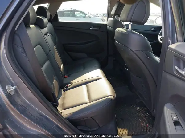 KM8J3CA24GU104759 2016 HYUNDAI TUCSON - Image 8
