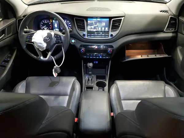 KM8J3CA24GU109704 2016 HYUNDAI TUCSON - Image 8