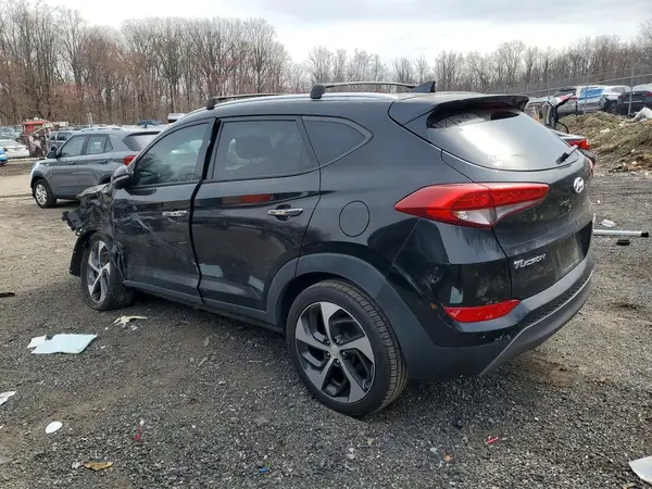 KM8J3CA24GU110920 2016 HYUNDAI TUCSON - Image 2