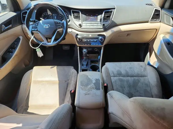 KM8J3CA24GU125546 2016 HYUNDAI TUCSON - Image 8