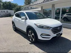 KM8J3CA24GU126552 2016 HYUNDAI TUCSON