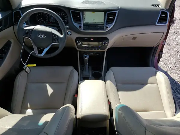 KM8J3CA24GU128916 2016 HYUNDAI TUCSON - Image 8