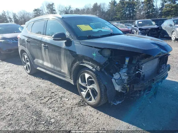 KM8J3CA24GU130830 2016 HYUNDAI TUCSON - Image 1