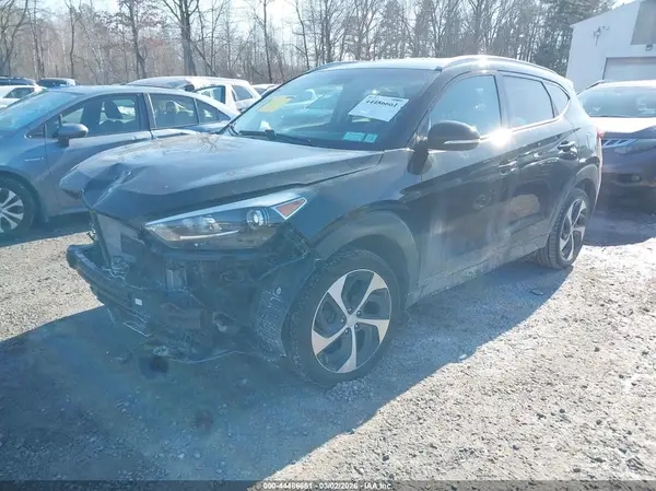 KM8J3CA24GU130830 2016 HYUNDAI TUCSON - Image 2