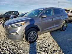 KM8J3CA24GU131606 2016 HYUNDAI TUCSON