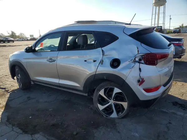 KM8J3CA24GU145585 2016 HYUNDAI TUCSON - Image 2