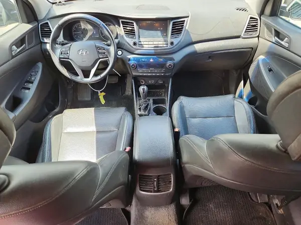 KM8J3CA24GU145960 2016 HYUNDAI TUCSON - Image 8