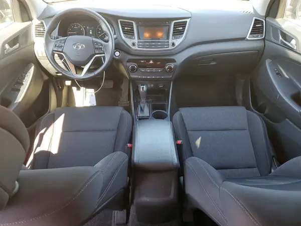 KM8J3CA24GU146980 2016 HYUNDAI TUCSON - Image 8