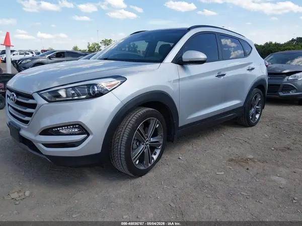 KM8J3CA24GU156084 2016 HYUNDAI TUCSON - Image 2