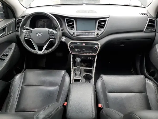 KM8J3CA24GU164038 2016 HYUNDAI TUCSON - Image 8