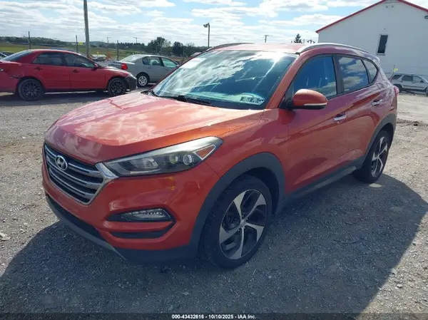 KM8J3CA24GU166369 2016 HYUNDAI TUCSON - Image 2