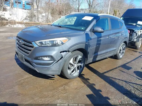 KM8J3CA24GU168428 2016 HYUNDAI TUCSON - Image 2