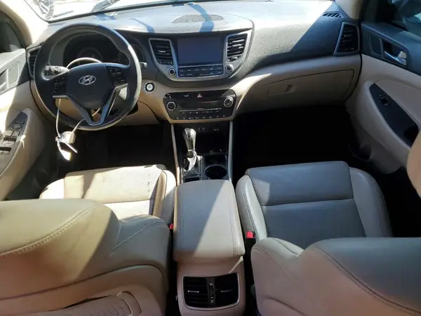 KM8J3CA24GU169739 2016 HYUNDAI TUCSON - Image 8