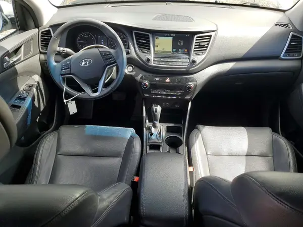 KM8J3CA24GU179963 2016 HYUNDAI TUCSON - Image 8