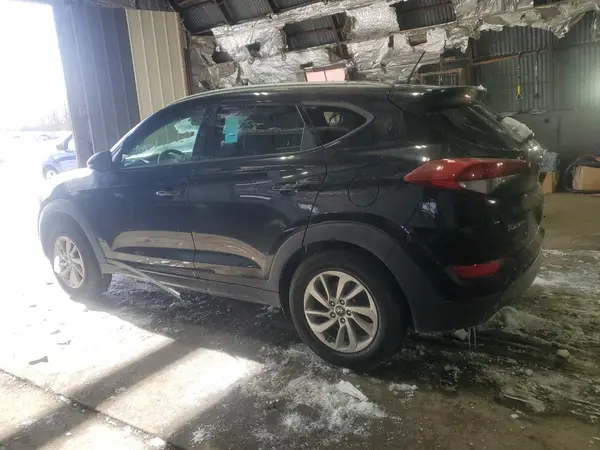 KM8J3CA24GU184001 2016 HYUNDAI TUCSON - Image 2