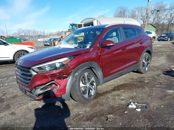 KM8J3CA24GU188128 2016 HYUNDAI TUCSON - Image 2