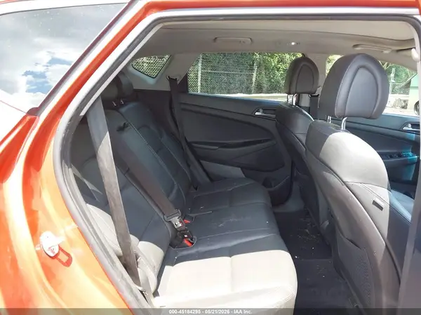 KM8J3CA24GU188324 2016 HYUNDAI TUCSON - Image 8