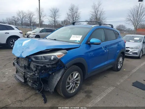 KM8J3CA24GU188808 2016 HYUNDAI TUCSON - Image 2