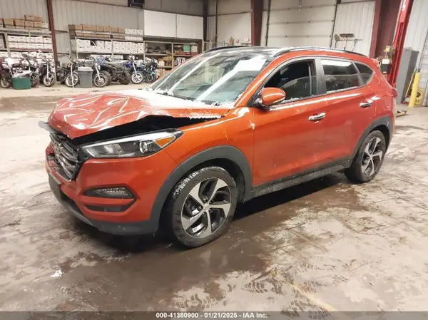 KM8J3CA24GU193667 2016 HYUNDAI TUCSON - Image 2