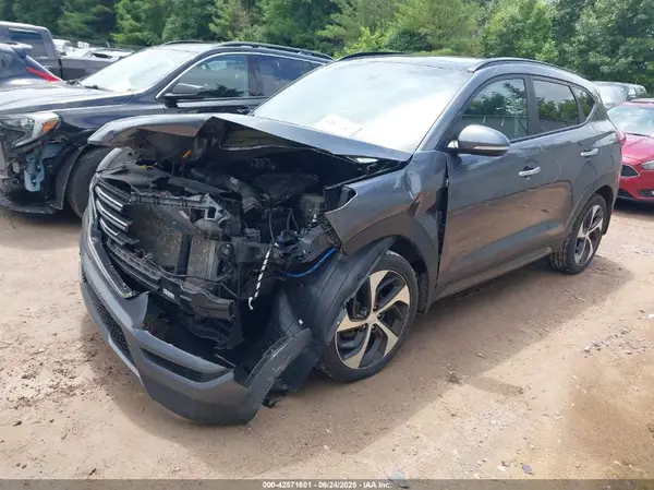 KM8J3CA24GU207504 2016 HYUNDAI TUCSON - Image 2