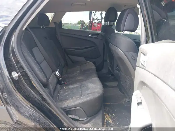KM8J3CA24GU219099 2016 HYUNDAI TUCSON - Image 8