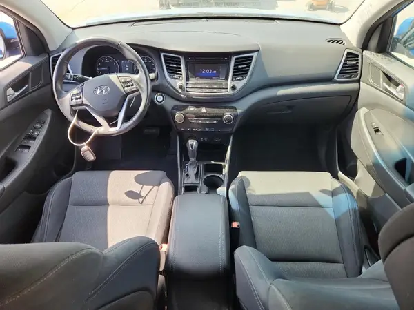 KM8J3CA24GU219278 2016 HYUNDAI TUCSON - Image 8