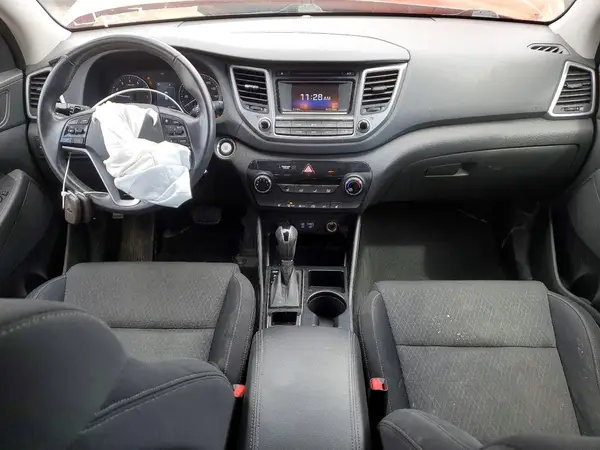 KM8J3CA24GU225582 2016 HYUNDAI TUCSON - Image 8