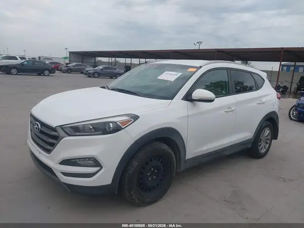 KM8J3CA24GU233620 2016 HYUNDAI TUCSON - Image 2