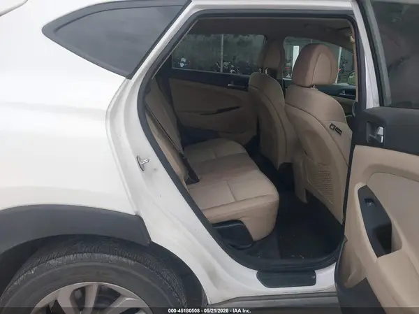 KM8J3CA24GU233620 2016 HYUNDAI TUCSON - Image 8