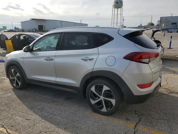 KM8J3CA24GU237537 2016 HYUNDAI TUCSON - Image 2