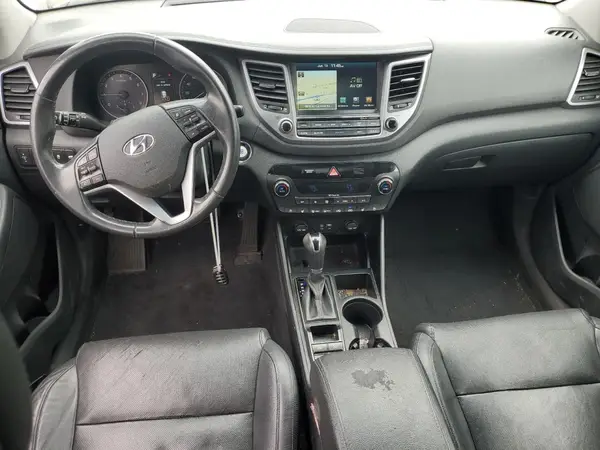 KM8J3CA24GU246643 2016 HYUNDAI TUCSON - Image 8