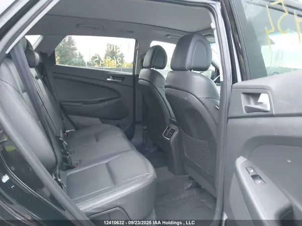 KM8J3CA24HU269454 2017 HYUNDAI TUCSON - Image 8