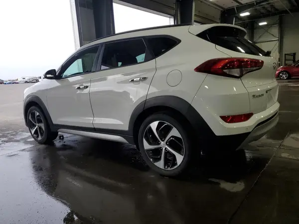 KM8J3CA24HU275982 2017 HYUNDAI TUCSON - Image 2