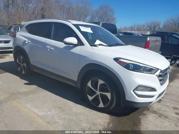 KM8J3CA24HU278235 2017 HYUNDAI TUCSON - Image 1