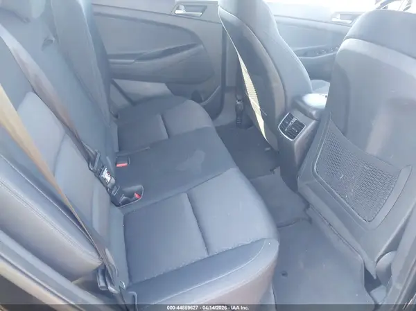 KM8J3CA24HU285752 2017 HYUNDAI TUCSON - Image 8