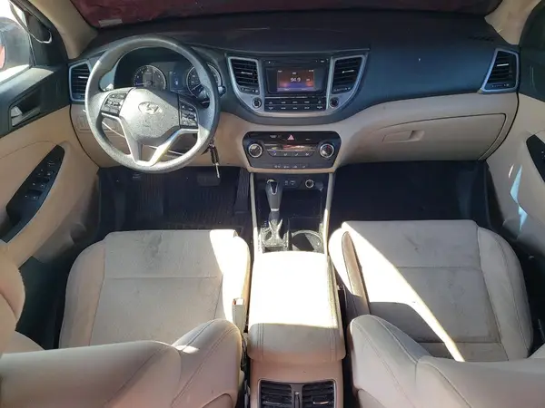 KM8J3CA24HU291311 2017 HYUNDAI TUCSON - Image 8