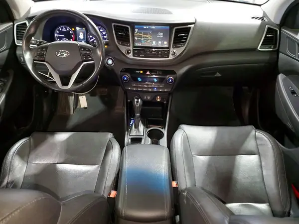 KM8J3CA24HU292958 2017 HYUNDAI TUCSON - Image 8