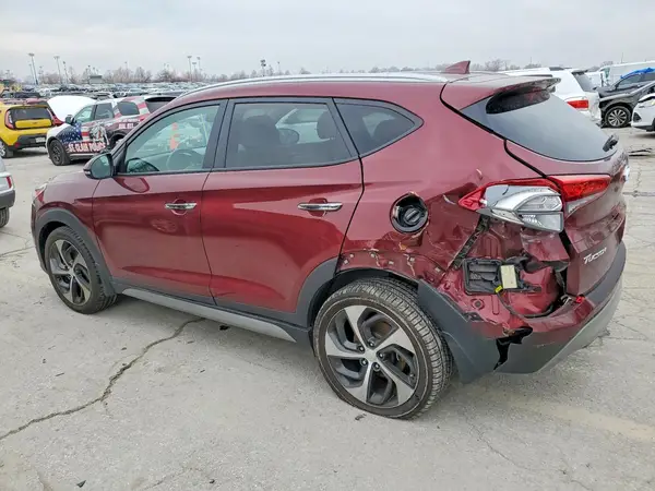 KM8J3CA24HU304476 2017 HYUNDAI TUCSON - Image 2